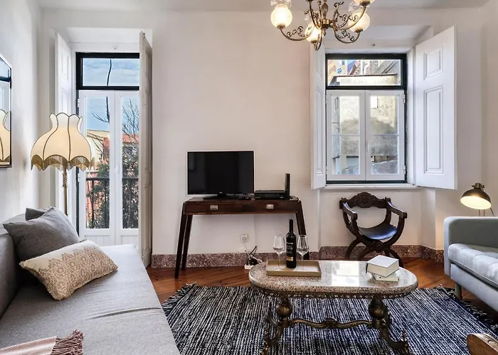 דירה Typical House *