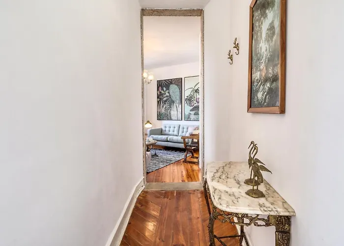 Typical House ליסבון