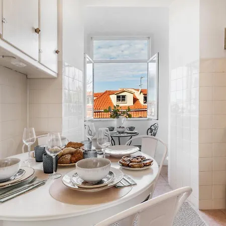 Apartamento Typical House